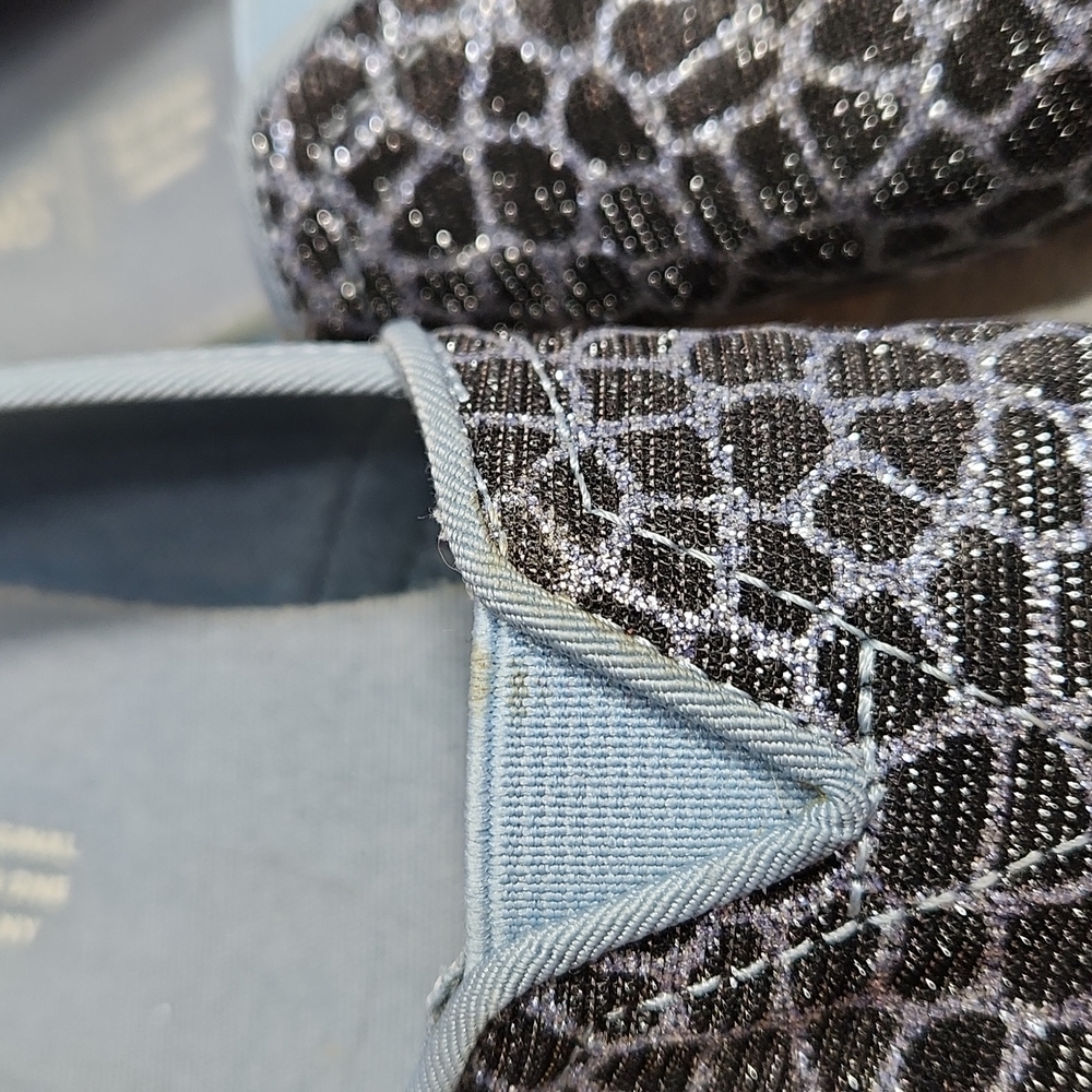 Toms Black Snake w/Silver Glitter Light Blue 8.5W Casual - Picture 8 of 8